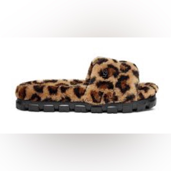 Ugg Cozetta Cheetah Slippers - Picture 3 of 7